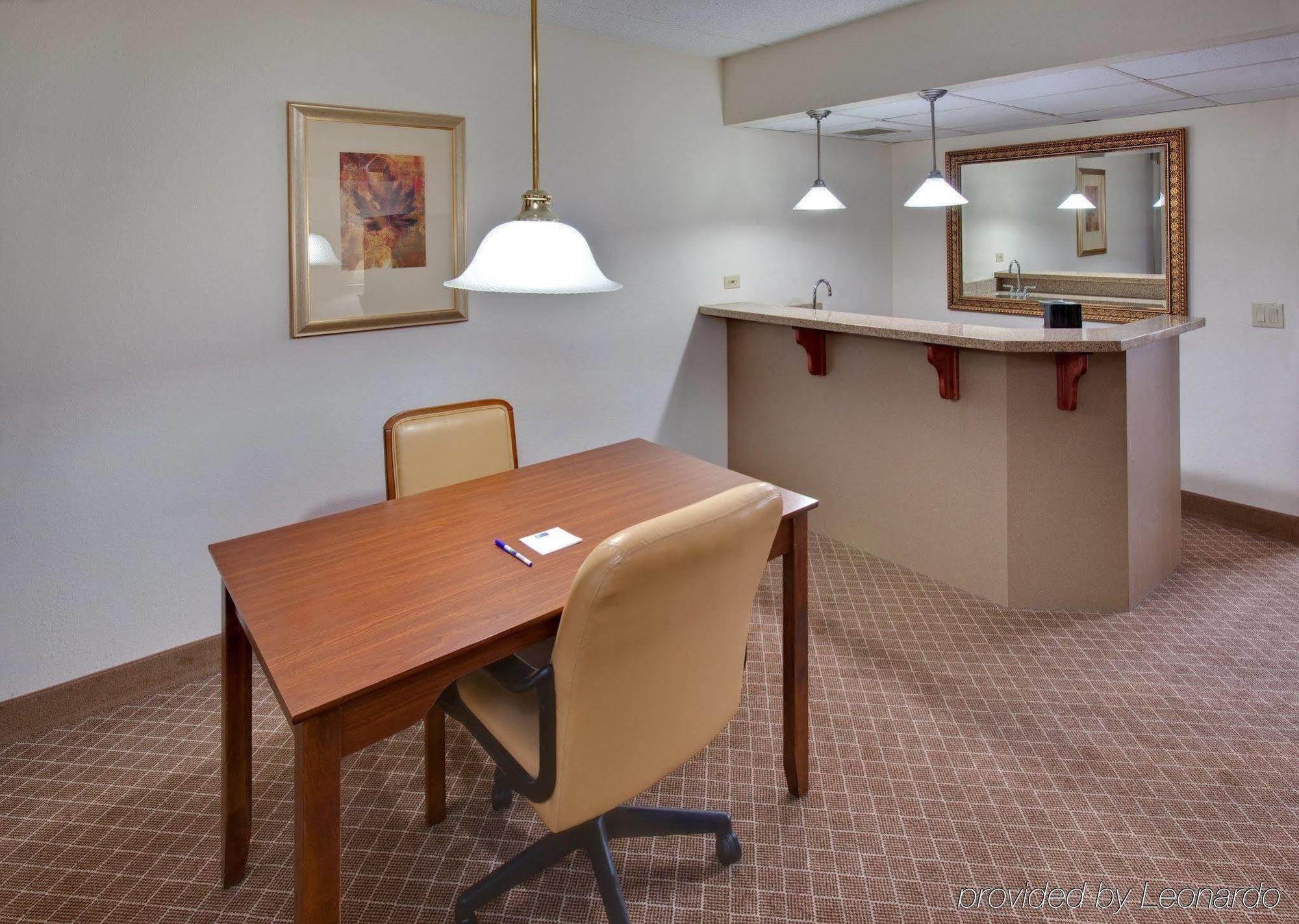 Holiday Inn Express Chicago Nw - Arlington Heights By Ihg Δωμάτιο φωτογραφία