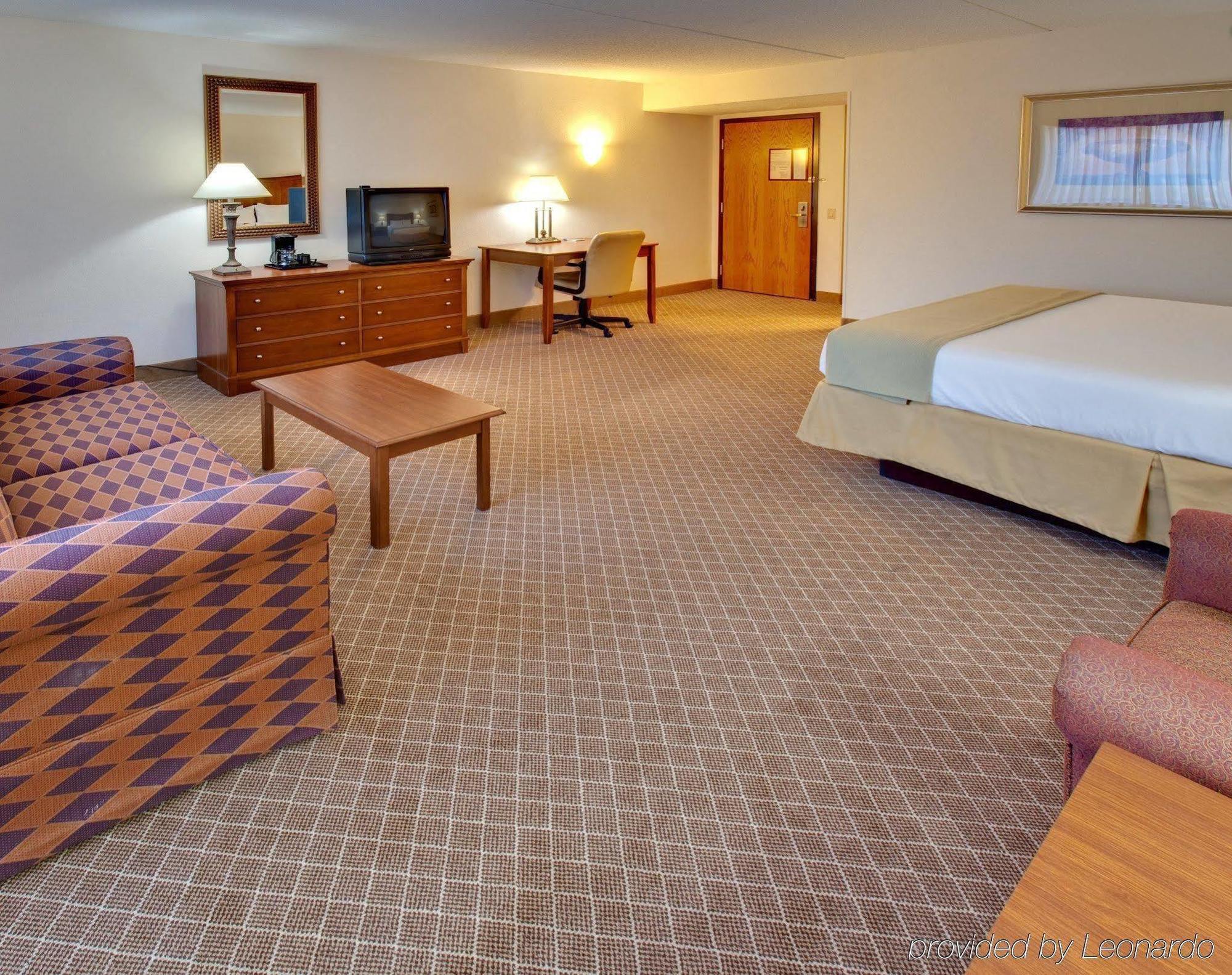 Holiday Inn Express Chicago Nw - Arlington Heights By Ihg Δωμάτιο φωτογραφία